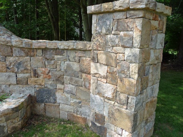 Outdoor decorative stone wall and pillar