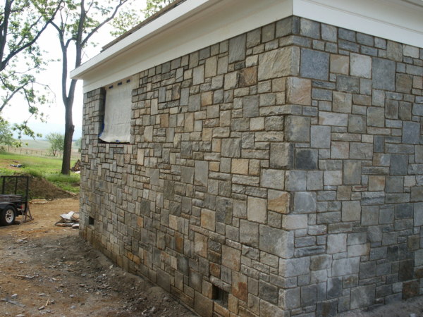 Patterned stone